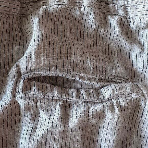 Poetry Drawstring linen pants light tan with pinstripe pattern -Size 12 - Picture 7 of 8